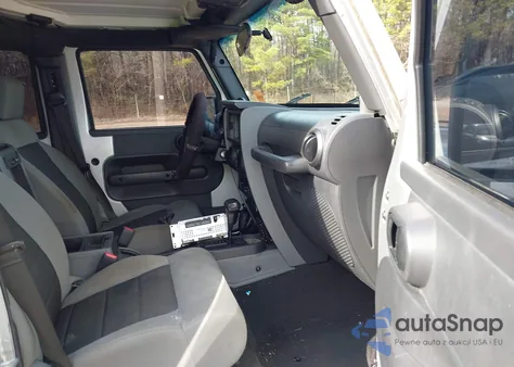 2010 Jeep Wrangler Unlimited Sport z USA, uszkodzony, nr VIN 1J4BA3H13AL218139